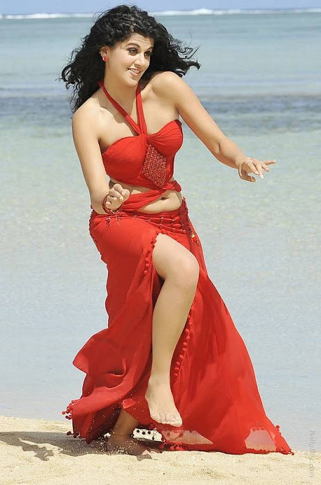 tapasee pannu | red in mr. perfect unseen pics